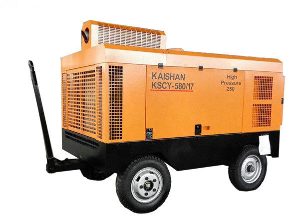 48 لتر سعة النفط ضاغط حفر الهواء كومينز 6CTA8.3 - C260 17بار ضغط العمل