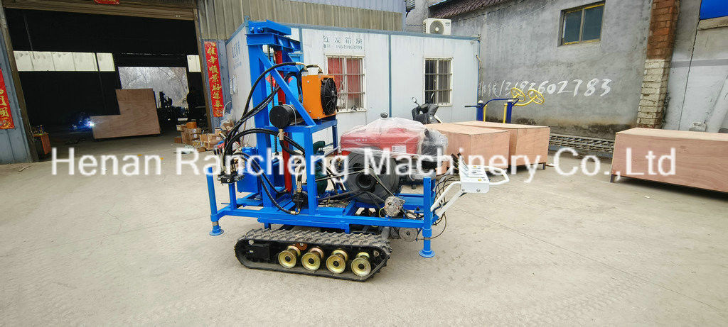 سهولة التشغيل RCS200C مطاط كراولر جهاز الحفر المحمول مع 150m عمق 450mm قطر