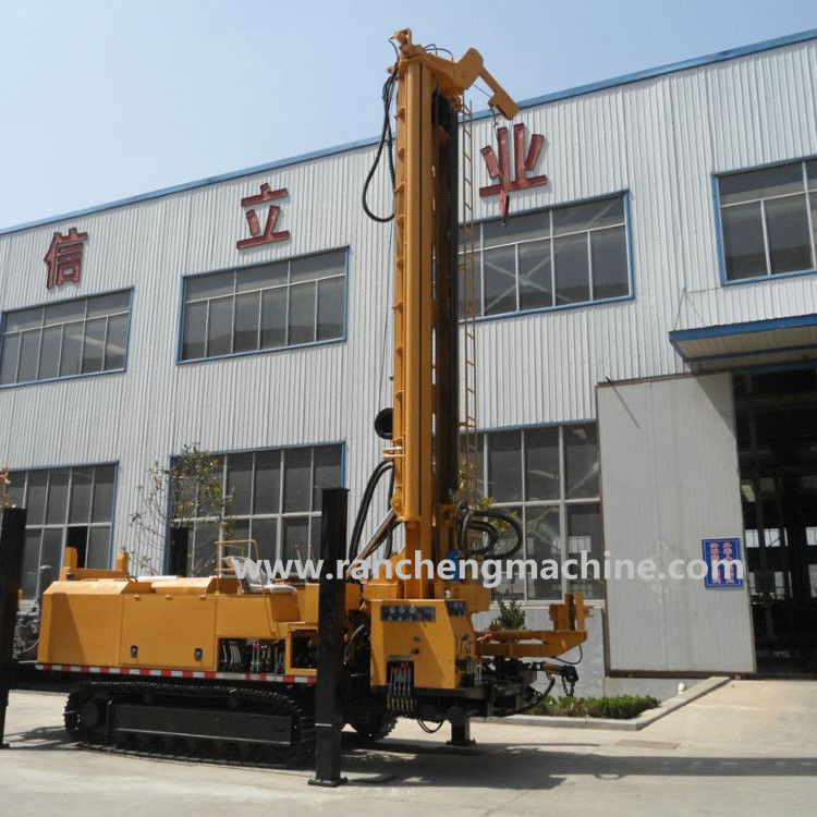 RCF800C 800m حفر الجهاز Cummins المحرك الحديد الزحف نوع حفر البئر