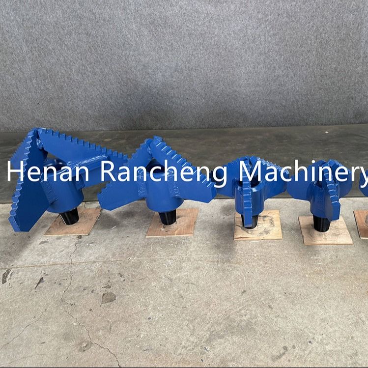 API 3 Wing Tungsten Carbide Step Type Drag Bit للحفر في الآبار المائية