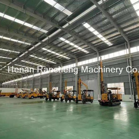 محرك الطاقة الشمسية RCH530D لمحرك الديزل 70KW الحد الأدنى من معدل التدفق من النظام الهيدروليكي