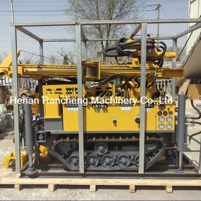 آلة الحفر مجهزة بمحرك 77.3KW قوي يوتشاي الديزل 45-65r / min سرعة الدوران