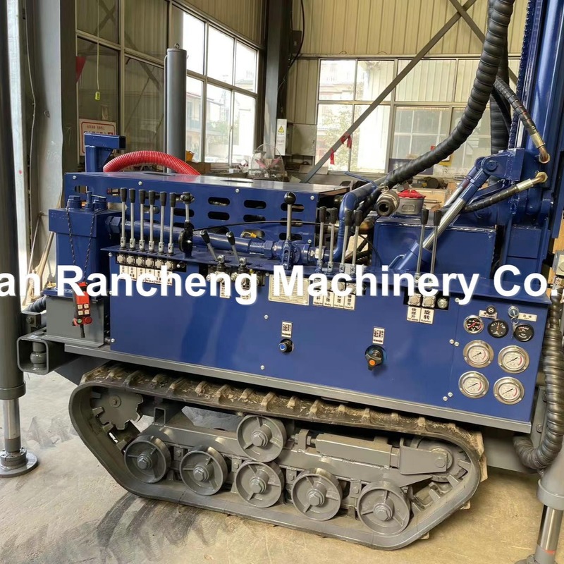 Maximum Drilling Depth 180m Compact Crawler Type Water Well Drilling Rig