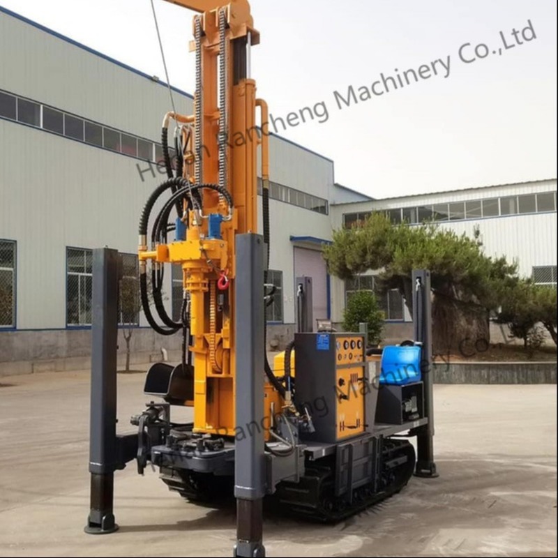 حفارة آبار المياه الهيدروليكية الكاملة من نوع الزاحف بطول 400 متر، قطر الحفر 140 - 350 ملم