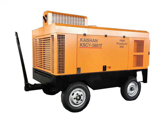 48 لتر سعة النفط ضاغط حفر الهواء كومينز 6CTA8.3 - C260 17بار ضغط العمل